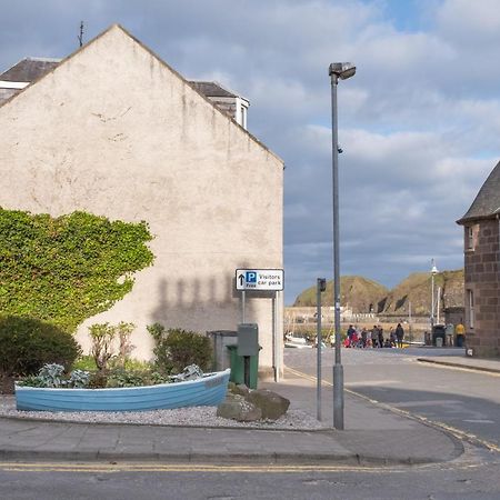 Stonehaven Ground Floor Home With A Spectacular Harbour View. Bagian luar foto