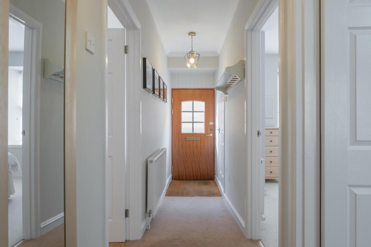 Stonehaven Ground Floor Home With A Spectacular Harbour View. Bagian luar foto