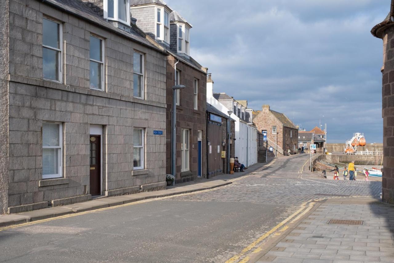 Stonehaven Ground Floor Home With A Spectacular Harbour View. Bagian luar foto