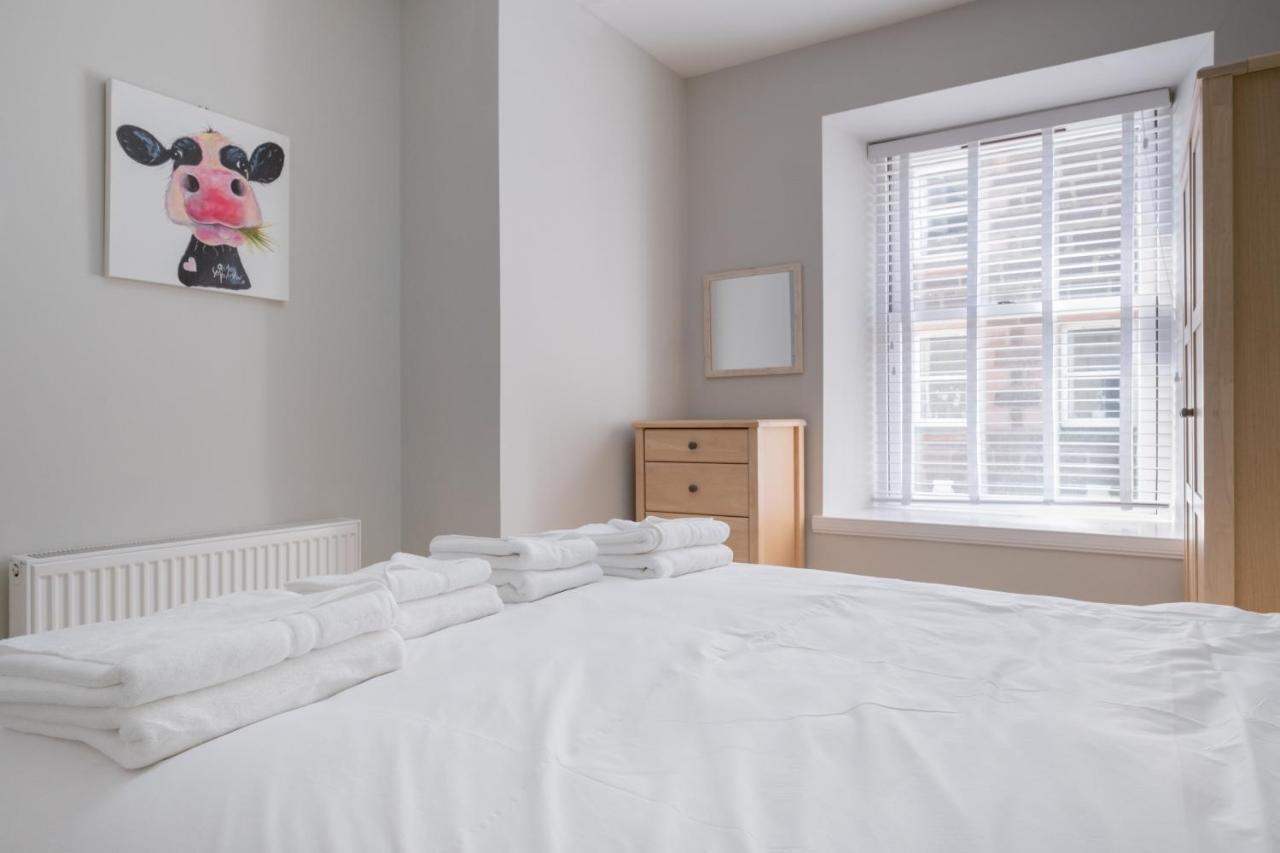 Stonehaven Ground Floor Home With A Spectacular Harbour View. Bagian luar foto