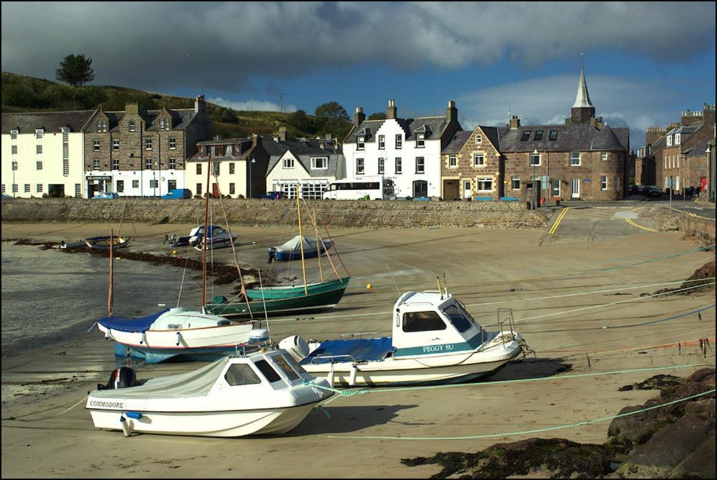 Stonehaven Ground Floor Home With A Spectacular Harbour View. Bagian luar foto